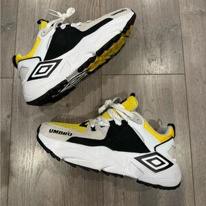 Umbro shoes worn good conditions size 8 men